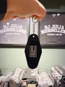 RJ Julia Retro Motel Keyring